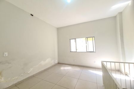 Sala 2 de casa à venda com 2 quartos, 131m² em Vila California, São Paulo