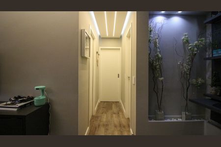 Apartamento à venda com 65m², 2 quartos e 1 vaga Apartamento à venda com 65m², 2 quartos e 1 vagaCorredor