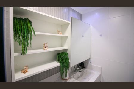 Apartamento à venda com 65m², 2 quartos e 1 vaga Apartamento à venda com 65m², 2 quartos e 1 vagaBanheiro