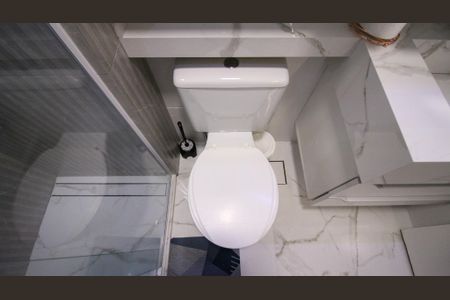 Apartamento à venda com 65m², 2 quartos e 1 vaga Apartamento à venda com 65m², 2 quartos e 1 vagaBanheiro