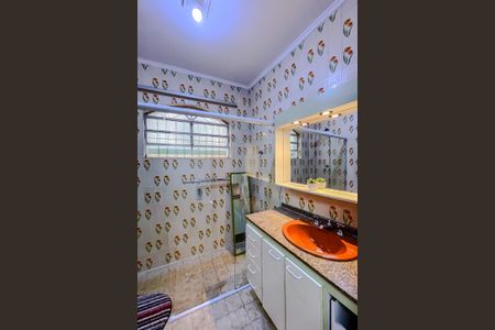 Casa à venda com 238m², 3 quartos e 8 vagas Casa à venda com 238m², 3 quartos e 8 vagasBanheiro