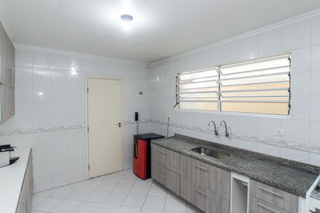 Casa de condomínio à venda com 157m², 3 quartos e 3 vagas Casa de condomínio à venda com 157m², 3 quartos e 3 vagasCozinha