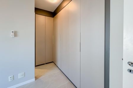 Apartamento para alugar com 69m², 2 quartos e 1 vaga Apartamento para alugar com 69m², 2 quartos e 1 vagaSuíte