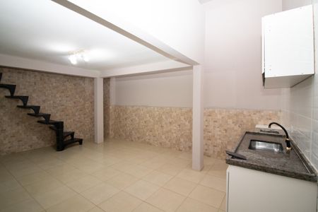 Cozinha / Sala de apartamento para alugar com 1 quarto, 45m² em Jardim Santa Barbara, Guarulhos