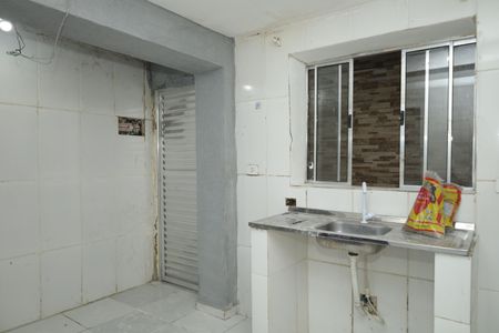 Cozinha de casa para alugar com 1 quarto, 35m² em Vila Verde, São Paulo