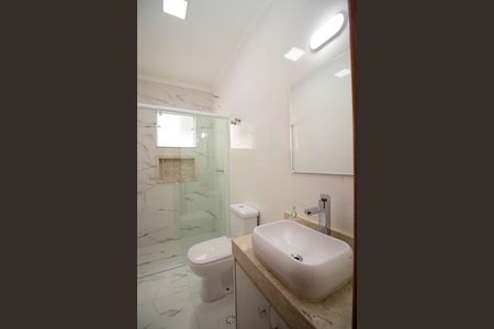 Casa à venda com 135m², 3 quartos e 3 vagasBanheiro