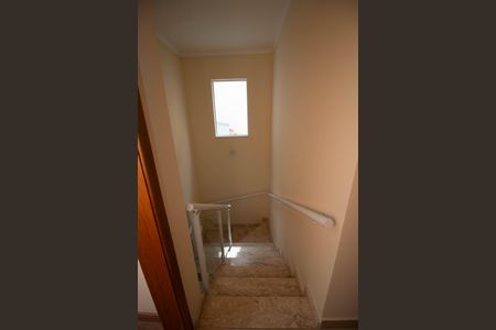 Casa à venda com 135m², 3 quartos e 3 vagasCorredor - Escada