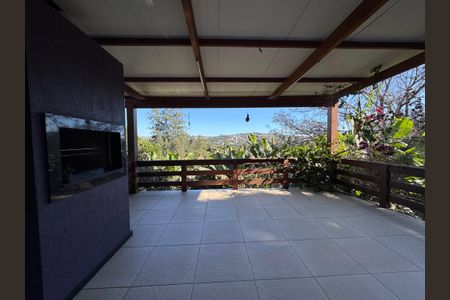 Casa à venda com 247m², 3 quartos e 4 vagas Casa à venda com 247m², 3 quartos e 4 vagasÁrea Externa