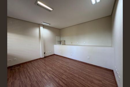 Casa à venda com 247m², 3 quartos e 4 vagas Casa à venda com 247m², 3 quartos e 4 vagasEspaço salão