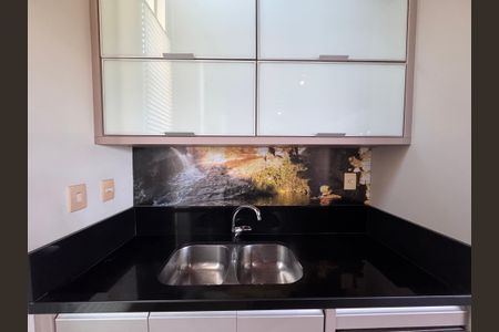 Casa à venda com 247m², 3 quartos e 4 vagas Casa à venda com 247m², 3 quartos e 4 vagasCozinha