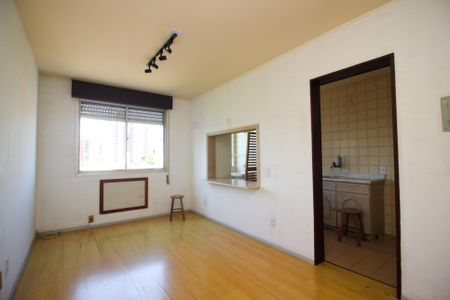 Sala de apartamento para alugar com 1 quarto, 42m² em Partenon, Porto Alegre