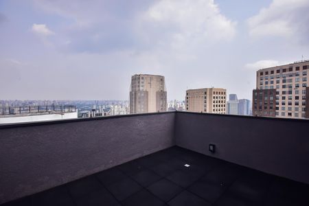 Studio à venda com 26m², 1 quarto e sem vaga Studio à venda com 26m², 1 quarto e sem vagaCobertura do Prédio