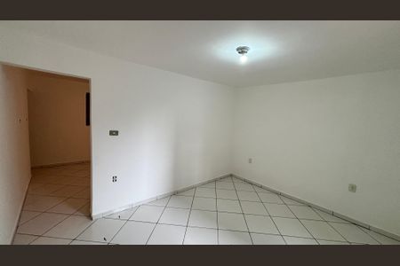Casa para alugar com 230m², 4 quartos e sem vaga Casa para alugar com 230m², 4 quartos e sem vagaCasa 2 - Quarto