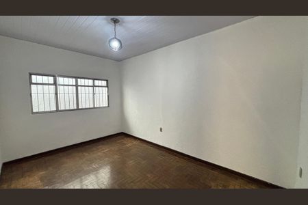 Casa para alugar com 230m², 4 quartos e sem vaga Casa para alugar com 230m², 4 quartos e sem vagaQuarto 1