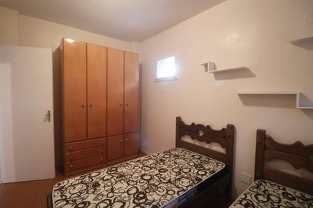 Quarto de apartamento para alugar com 2 quartos, 97m² em Jardim Tres Marias, Guarujá