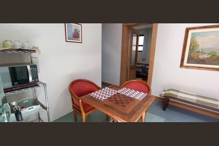 Casa de condomínio à venda com 684m², 3 quartos e 8 vagasEdícula Cozinha