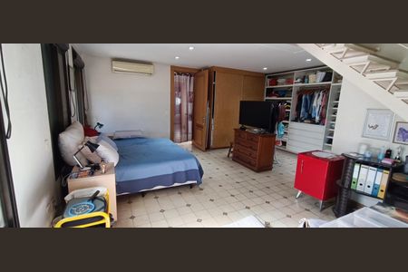 Casa de condomínio à venda com 684m², 3 quartos e 8 vagasSuíte 1