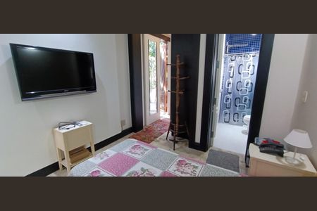 Casa de condomínio à venda com 684m², 3 quartos e 8 vagasSuíte 2