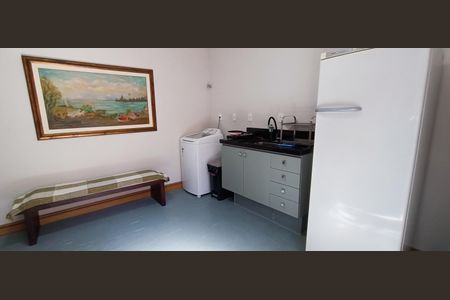 Casa de condomínio à venda com 684m², 3 quartos e 8 vagasEdícula Cozinha