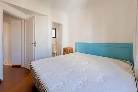 Apartamento à venda com 146m², 3 quartos e 3 vagas Apartamento à venda com 146m², 3 quartos e 3 vagasSuíte