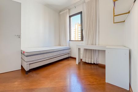 Apartamento à venda com 146m², 3 quartos e 3 vagas Apartamento à venda com 146m², 3 quartos e 3 vagasQuarto 1