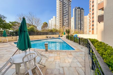 Apartamento à venda com 146m², 3 quartos e 3 vagas Apartamento à venda com 146m², 3 quartos e 3 vagasÁrea comum