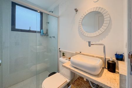 Apartamento à venda com 146m², 3 quartos e 3 vagas Apartamento à venda com 146m², 3 quartos e 3 vagasBanheiro Social