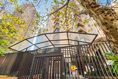 Apartamento à venda com 146m², 3 quartos e 3 vagas Apartamento à venda com 146m², 3 quartos e 3 vagasFachada