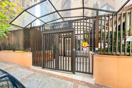 Apartamento à venda com 146m², 3 quartos e 3 vagas Apartamento à venda com 146m², 3 quartos e 3 vagasFachada