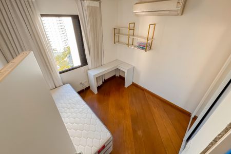 Apartamento à venda com 146m², 3 quartos e 3 vagas Apartamento à venda com 146m², 3 quartos e 3 vagasQuarto 1