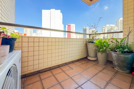 Apartamento à venda com 146m², 3 quartos e 3 vagas Apartamento à venda com 146m², 3 quartos e 3 vagasVaranda da Sala