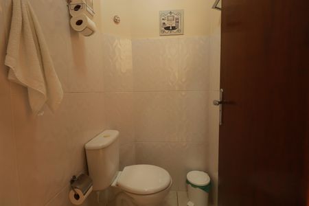 Casa à venda com 239m², 3 quartos e 3 vagasLavabo