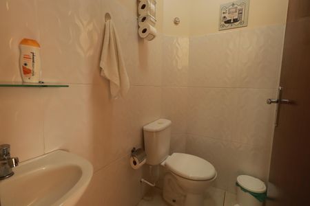 Casa à venda com 239m², 3 quartos e 3 vagasLavabo