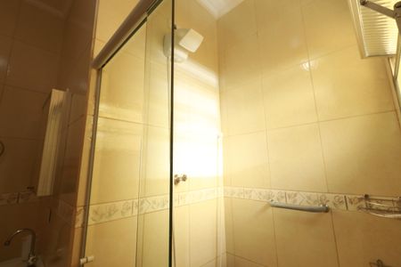 Casa à venda com 239m², 3 quartos e 3 vagasBanheiro Social