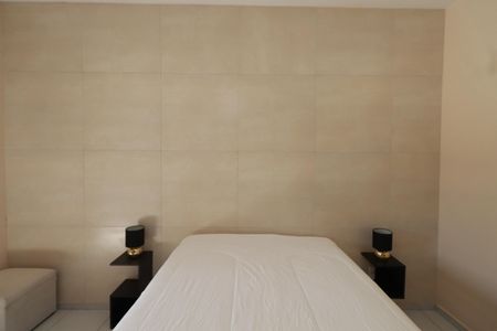 Casa à venda com 239m², 3 quartos e 3 vagasSuíte