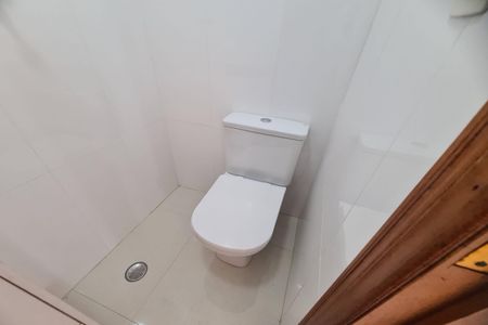 Casa à venda com 250m², 3 quartos e 4 vagas Casa à venda com 250m², 3 quartos e 4 vagasLavabo