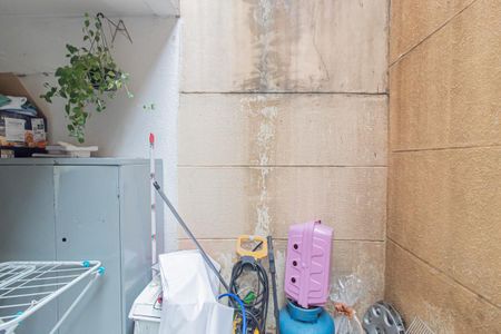 Casa de condomínio à venda com 100m², 2 quartos e 2 vagas Casa de condomínio à venda com 100m², 2 quartos e 2 vagasArea de Serviço