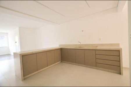 Apartamento à venda com 130m², 3 quartos e 1 vaga Apartamento à venda com 130m², 3 quartos e 1 vagaCozinha