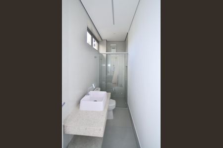 Apartamento à venda com 130m², 3 quartos e 1 vaga Apartamento à venda com 130m², 3 quartos e 1 vagaBanheiro Suíte
