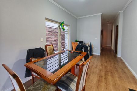 Casa à venda com 156m², 3 quartos e 5 vagas Casa à venda com 156m², 3 quartos e 5 vagasSala de Jantar