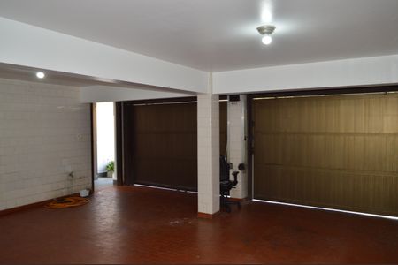 Casa à venda com 336m², 5 quartos e 4 vagasGaragem