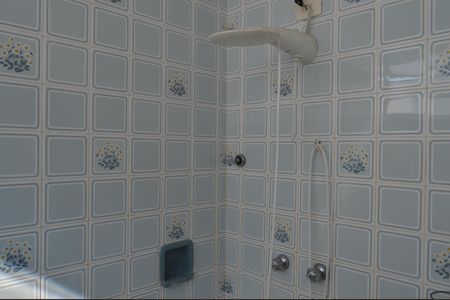 Casa à venda com 336m², 5 quartos e 4 vagasBanheiro Social