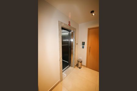 Apartamento para alugar com 105m², 2 quartos e 2 vagas Apartamento para alugar com 105m², 2 quartos e 2 vagasÁrea comum