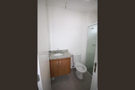 Apartamento para alugar com 105m², 2 quartos e 2 vagas Apartamento para alugar com 105m², 2 quartos e 2 vagasBanheiro da Suíte 2