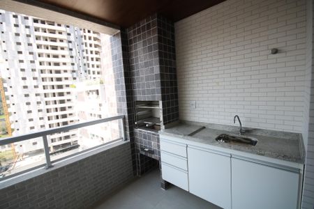 Apartamento para alugar com 105m², 2 quartos e 2 vagas Apartamento para alugar com 105m², 2 quartos e 2 vagasVaranda