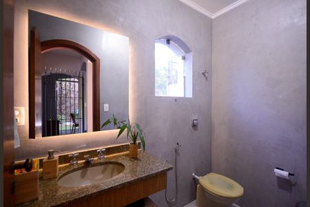 Casa à venda com 550m², 4 quartos e 2 vagas Casa à venda com 550m², 4 quartos e 2 vagasLavabo