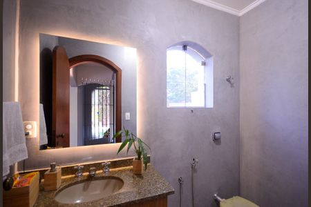 Casa à venda com 550m², 4 quartos e 2 vagas Casa à venda com 550m², 4 quartos e 2 vagasLavabo