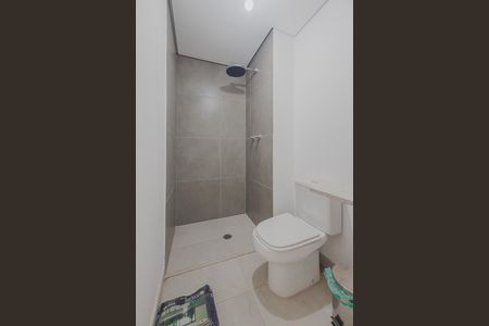 Banheiro de apartamento à venda com 1 quarto, 28m² em Pinheiros, São Paulo