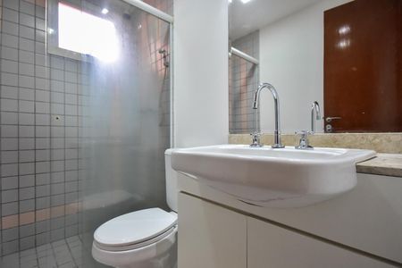 Apartamento à venda com 97m², 3 quartos e 2 vagasBanheiro Social