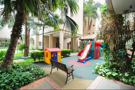 Apartamento à venda com 97m², 3 quartos e 2 vagasÁrea comum - Playground